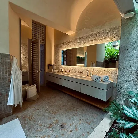 Casa Santiago Botero Lux By Seratta *